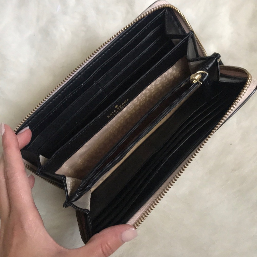 Kate Spade Zip Wallet - Picture 3 of 4